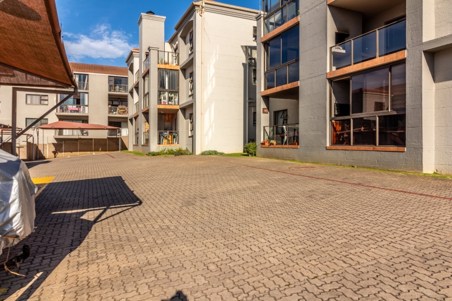 2 Bedroom Property for Sale in Hartenbos Central Western Cape